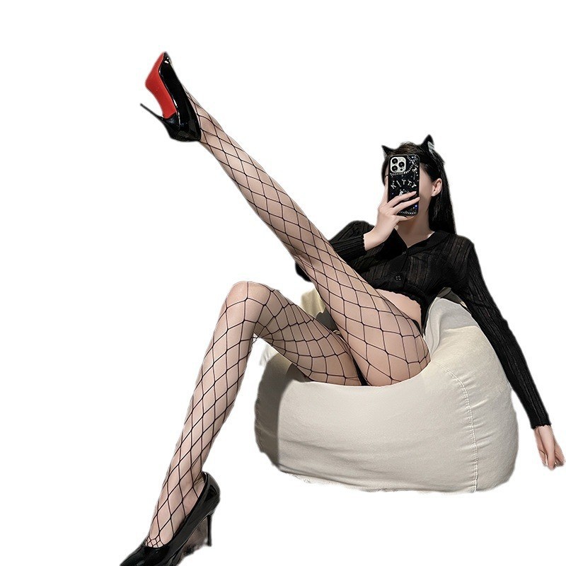 Women's Fishnet Open-Crotch Pantyhose in White Large Mesh, One Size - Image 5