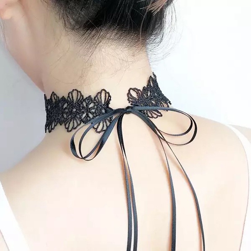White Lace Choker Necklace, Asymmetric Clavicle Chain, Sweet Style - Image 3
