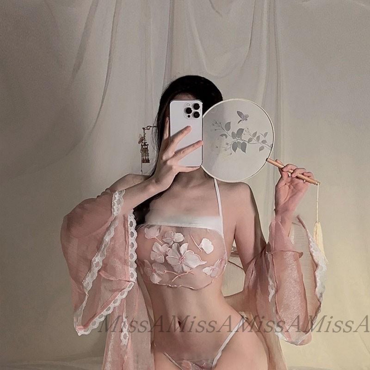 Sexy Ancient-Style Cheongsam Roleplay Costume Set with Embroidered Mesh Detail - Image 3