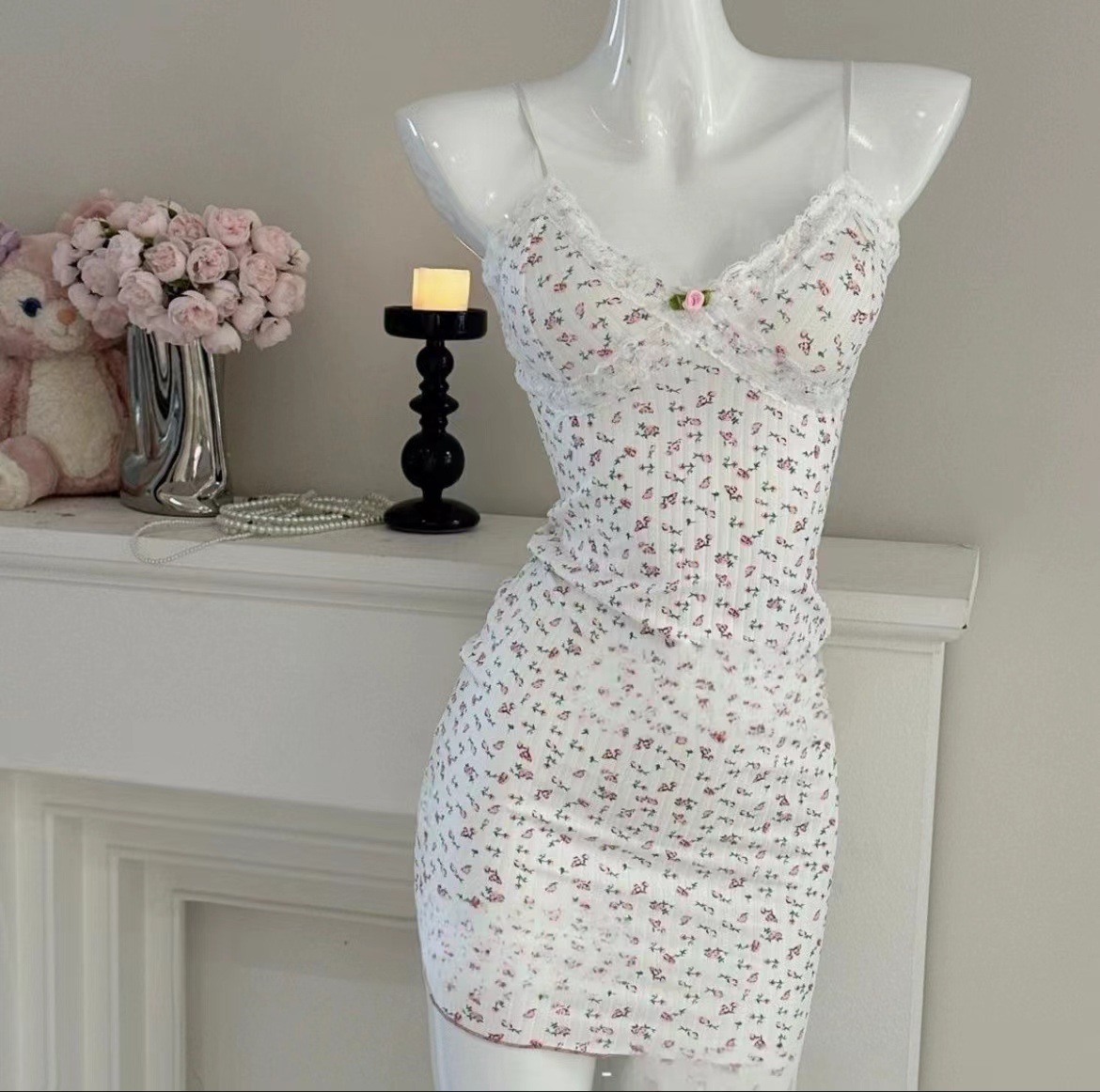 Rose Floral V-Neck Sling Nightdress Jumpsuit with Chest Pad - Image 2