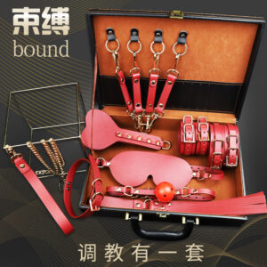 PU Leather Bondage Kit with Handcuffs, Nipple Clamps and Low-Temperature Candles in Black Storage Case