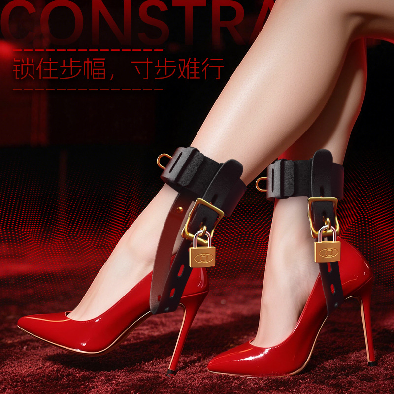 SM Couple Bondage Restraint Set in Black PU Leather with Metal Hardware - Image 4