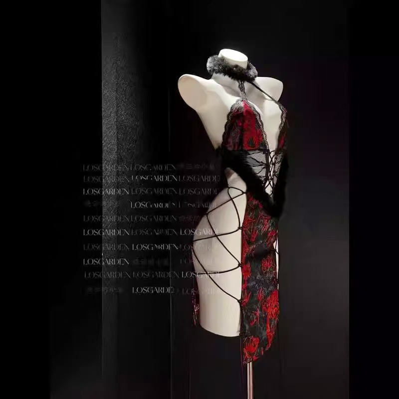 Ancient-Style Cheongsam Lingerie Nightdress with High Slit, Polyester, One Size - Image 2