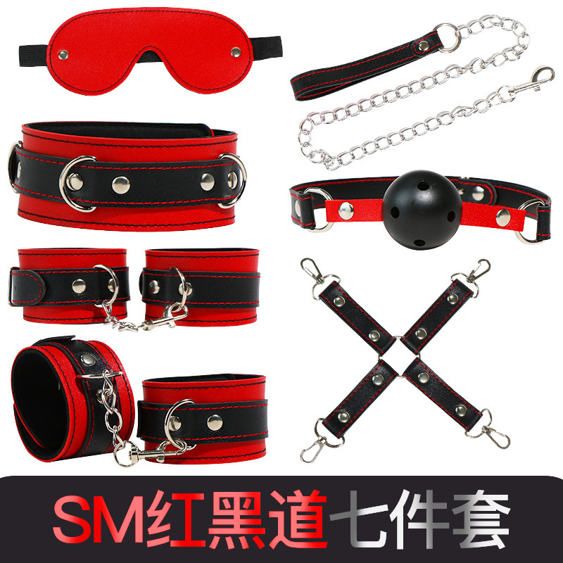 SM Binding Set with Nipple Clamps, Handcuffs & Low-Temperature Candles - Image 2