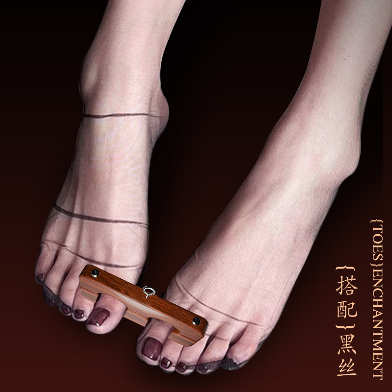 Jiuai Pear Wood Thumb Cuffs BDSM Restraint Accessory for Adults - Image 4