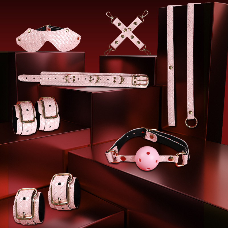 7-Piece Bondage Kit with Handcuffs and Nipple Clamps in Black PU - Image 4